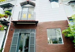 Nhà bán 3 Tầng mới, đẹp Hẻm Ô tô 232 Hưng Phú P8Q8