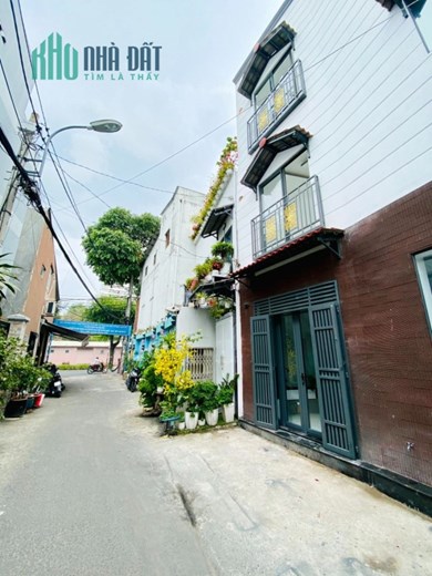 Nhà bán 3 Tầng mới, đẹp Hẻm Ô tô 232 Hưng Phú P8Q8