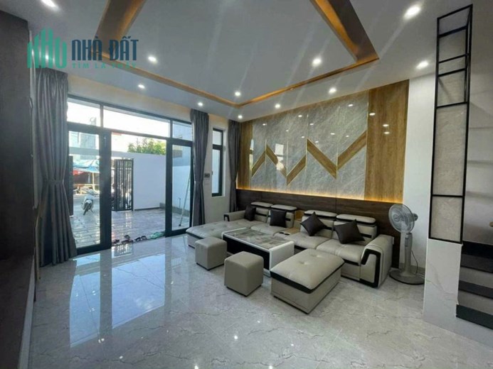 NHÀ ĐẸP - nhà 3 tầng 3 mê đường Thanh Lương 32