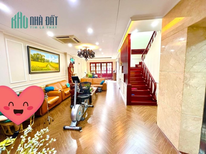 Bán nhà phố Trần Hưng Đạo, Hoàn Kiếm, lô góc, 1 nhà ra phố, 120m, MT 6m, 42 tỷ.