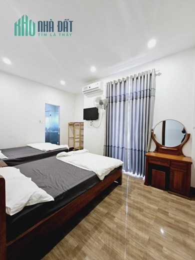 Bán Nhà Ôm Góc Thanh Niên P. Quang Trung Quy Nhơn , 72m2 , 4,5 Mê , Giá 9 Tỷ 500Tr