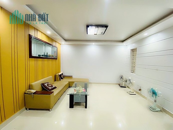 Bán nhà phố Chu Văn An, diện tích 50m 4 tầng độc lập GIÁ 2.95 tỉ ngõ 1 rẽ