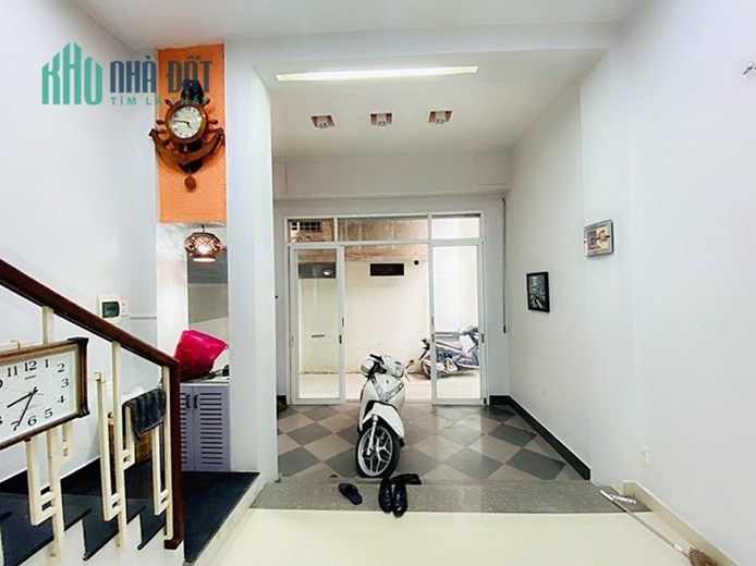 Bán nhà phố Chu Văn An, diện tích 50m 4 tầng độc lập GIÁ 2.95 tỉ ngõ 1 rẽ