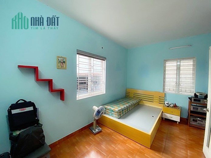 Bán nhà phố Chu Văn An, diện tích 50m 4 tầng độc lập GIÁ 2.95 tỉ ngõ 1 rẽ