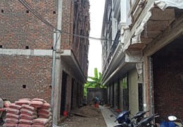 Bán nhà xây mới phố Trung Hành, diện tích 45m 4 tầng GIÁ 2.68 tỉ ngõ nông