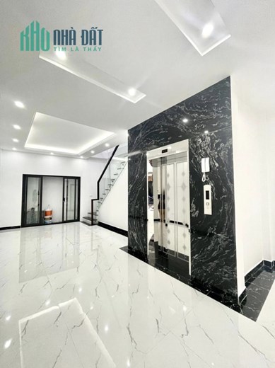 Nhà Ngọc Lâm, đẹp xây mới, nội thât, oto tránh thoáng, 70m2x 6t thang máy, 12 tỷ