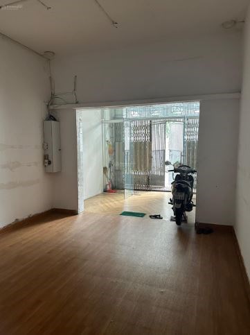 Cho thuê nhà sát MT Lê Văn Sỹ, 2 tầng, kinh doanh tốt