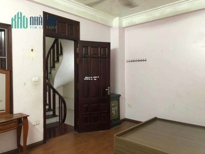 Nhà Sài Đồng, ngõ thông oto tránh rộng, gần sát phố, 55m2x 5t, mt: 4.8m, 6 tỷ 5