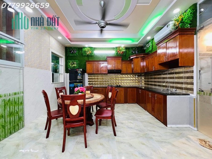NHÀ ĐÔNG HƯNG THUẬN, Q12, 5x20m, 4 Tầng, HXH, Sổ vuông vức