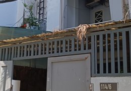 Nhà 3 tầng 5 phòng ngủ - Hẻm 114 đường Yên Thế