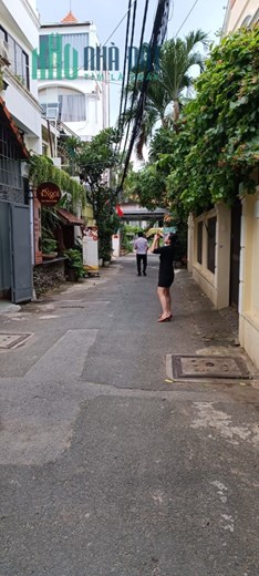 Cho thuê nhà 2 tầng - hẻm 353/ Nguyễn Trọng Tuyển