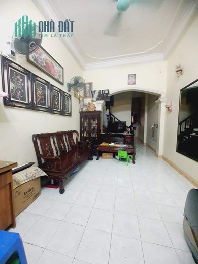 CC Bán nhà mặt ngõ TRƯƠNG ĐỊNH thông TÂN MAI. 59m2 5T. KD Chỉ 5 tỷ 890T