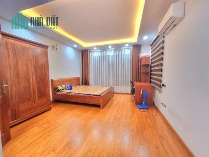 Nhà đẹp dân xây,lô góc thoáng sáng,20M ra mặt phố Thịnh Quang,5 tầng xây mới,mặt tiền hoa hậu,gần