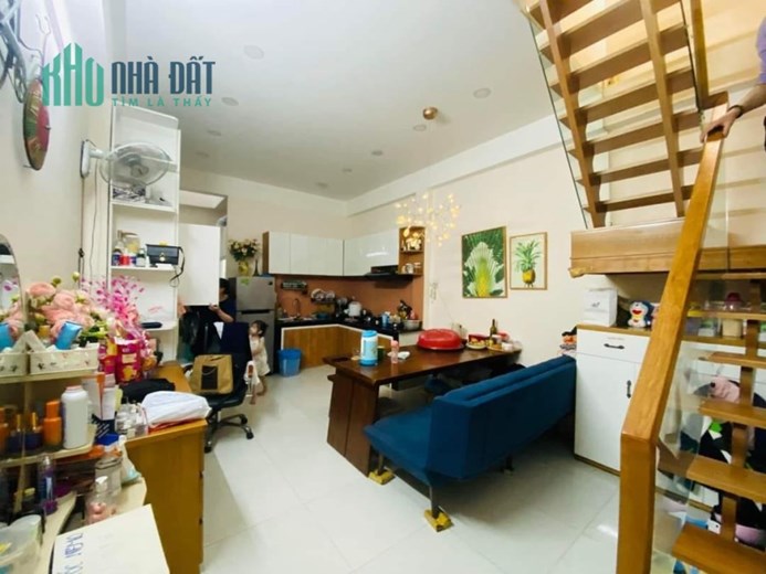 Chủ cần gấp tiền Bán nhà 82m2 Xóm Đạo Phạm Thế Hiển Phường 6  Quận 8 3PN to + WC riêng