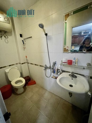 Bán nhà mặt ngõ Nguyễn Trãi 52m 3 tầng mt 4M gần phố ngay Ngã Tư Sở chỉ 5.3 tỷ lh 0975124520