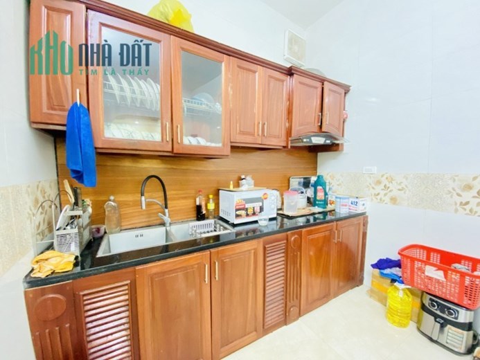 Bán đất tặng nhà Hoàng Ngân Thanh Xuân 75m 4 tầng mặt tiền 7.5m ô tô đỗ cửa nhỉnh 8 tỷ lh 0817606560