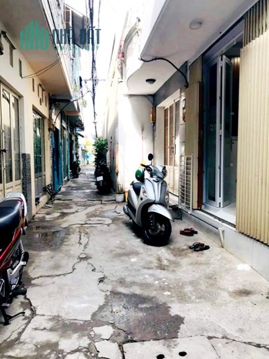 LÔ GÓC 2 MT, SHR, NHÀ MỚI Ở NGAY, TXS Q7, CHỈ 2.1 TỶ