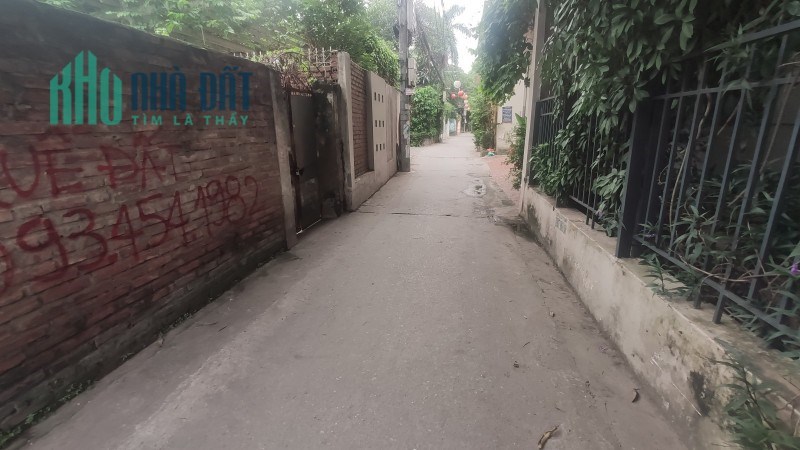 BÁN ĐẤT NGỌC THỤY, GẦN PHỐ, NGÕ THÔNG CÁC HƯỚNG