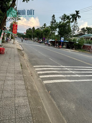NHÀ ĐẸP - GIÁ TỐT - Cần Bán Căn Nhà Vị Trí Đắc Địa Tại Huyện Cát Tiên, Lâm Đồng