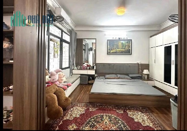 + NHÀ ĐẸP VÕ CHI CÔNG – TRUNG TÂM CẦU GIẤY-35M - NHỈNH 3 TỶ- MẶT TIỀN 4M