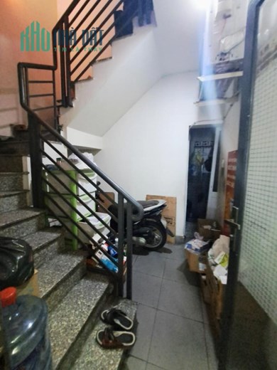 - BÁN CỰC GẤP MẶT TIỀN KINH DOANH CMT8 QUẬN 10,HÀNG HIẾM 38M 3TẦNG HƠN 5TỶ TL