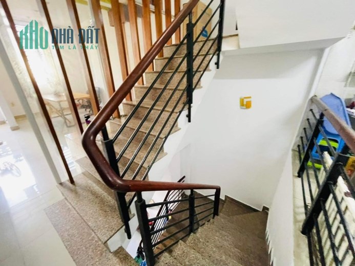 Bán Nhà HXH Thông 4Tầng 66M2 4PN Đường Âu Cơ Quận Tân Phú 7TỶ.