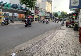 Bán nhà Mặt tiền Lạc Long Quân, ngay chợ Vải Tân Bình, DT: 4.7x27m, 3 Tầng cũ, 24.8 tỷ