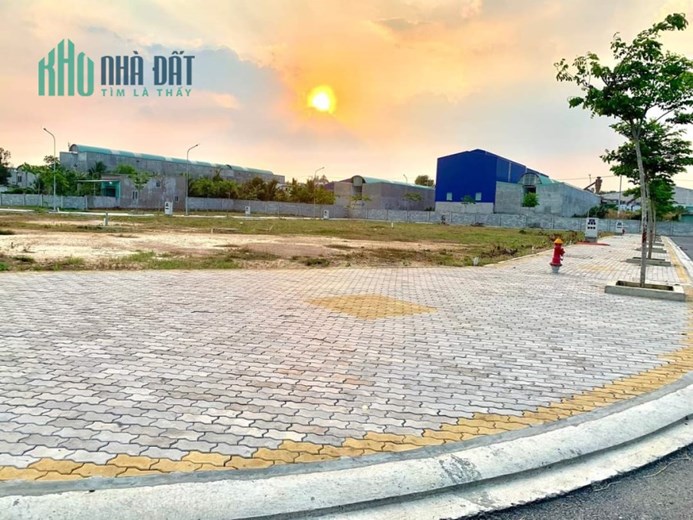 Kẹt Tiền Ngân Hàng Cần bán Gấp Lô Đất 72m2  Ở Tân Uyên