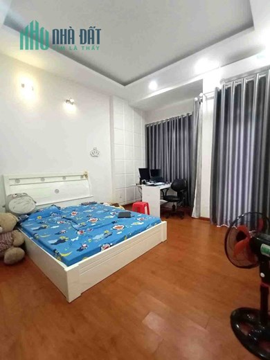 Bán Gấp Nhà Gần Chợ Nông Sản Thủ Đức, 60m2, 3T, Hẻm Xe Tải Chỉ Hơn 3 Tỷ, An Ninh