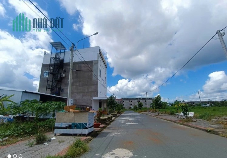 Nền đẹp vạn phát sông hậu 699 triệu.