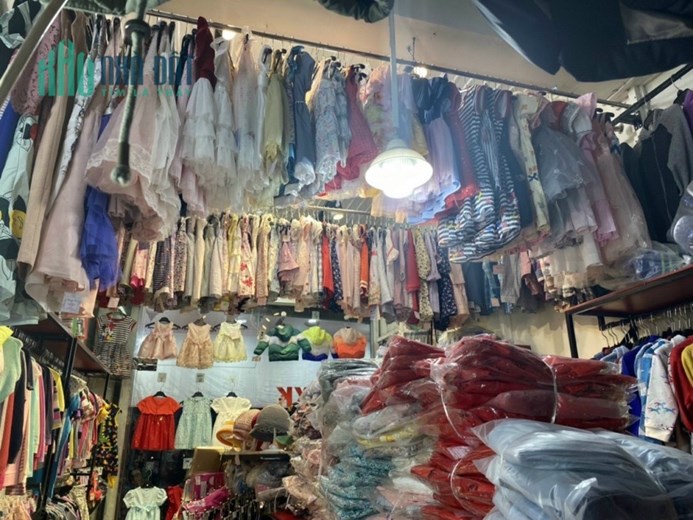 Cơ hội cho chị nào đang cần kinh doanh shop quần áo trẻ em