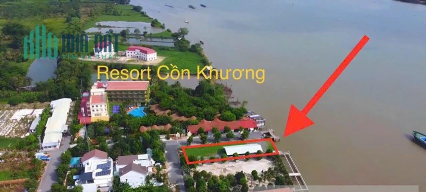 GÓC 3 MẶT TIỀN SÔNG HẬU - KHU BIỆT THỰ CỒN KHƯƠNG.
BÁN NỀN Biệt Thự 1.364m2 GÓC 3 MẶT TIỀN VIEW