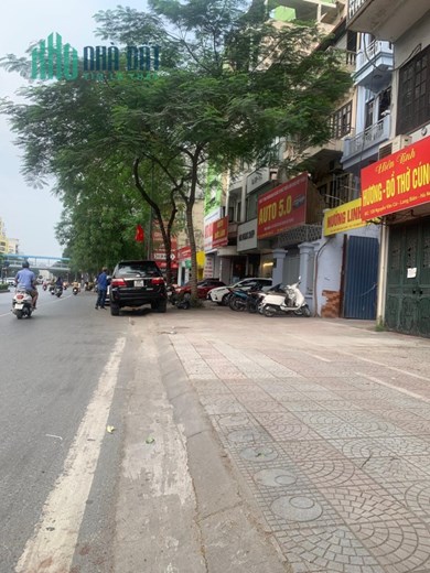 bán nhà mặt phố Nguyễn Văn Cừ, 103m x 4tầng, mặt tiền 5m, nở hậu, full thổ cư