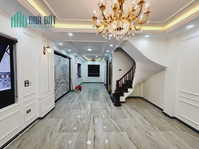 Lô góc 3 thoáng ,gara 2 ô tô ,mua bán nhà riêng Doãn Kế Thiện Mai Dịch  giá rẻ 63m2 giá 18 tỷ