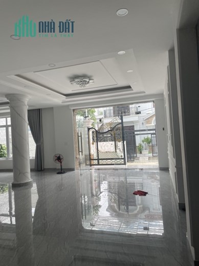 Cho Thuê Phòng Mới 100% Trung Tâm Mặt Tiền Đường Bến Mễ Cốc, Phường 15, Quận 8