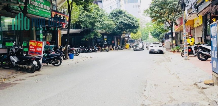 Chủ lớn tuổi, đành bán căn mặt đường Phú Diễn để chia đều cho con cháu và dưỡng già