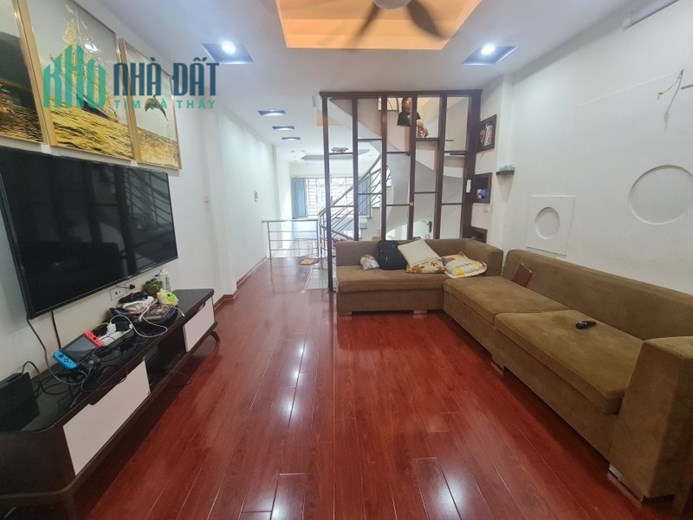 Bán nhà Giáp Nhất Nhân Chính Thanh Xuân 55m 5 tầng ô tô kinh doanh nhỉnh 5 tỷ lh 0975124520