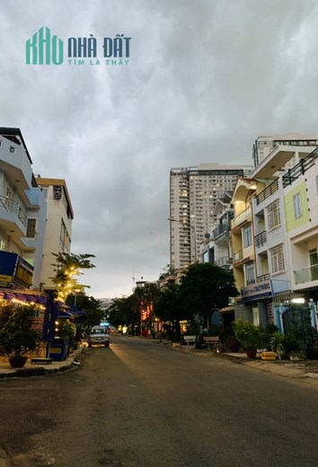 Nhà C4 giá đầu tư, khu đất vàng Him Lam Q7, 75m2 ngang 4.5m, giá chỉ 13 tỷ 800