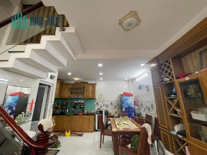 7.5 TỶ - 5 TẦNG NHÀ PHỐ LIỀN KỀ - KHU VIP GÒ VẤP - ĐƯỜNG NHỰA XE TẢI - 5’ QUA 175 - CV GIA ĐỊNH. P.