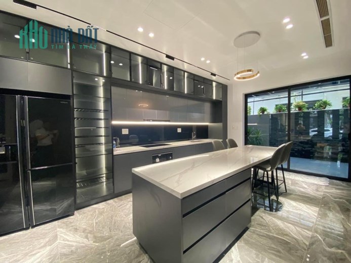 THƯỢNG LƯU, LIỀN KỀ ROMAN, 81M MẶT TIỀN 5M, NHỈNH 14 TỶ
