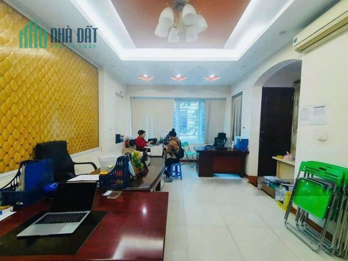 Cần cho thuê nhà nguyên căn Hoàng Quốc Việt Cầu Giấy