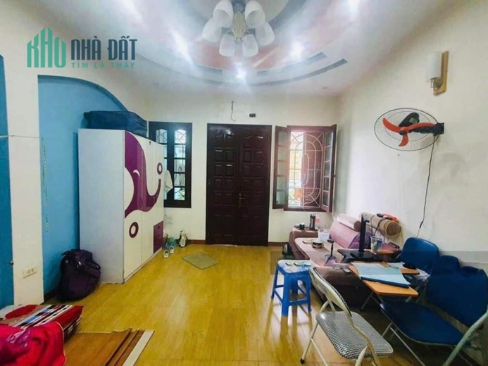Cần cho thuê nhà nguyên căn Hoàng Quốc Việt Cầu Giấy