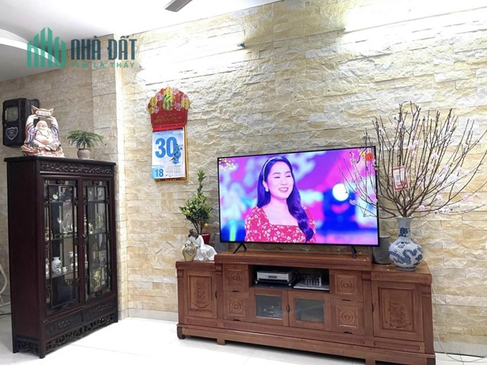 GẤP GẤP ! CÂN BÁN NHÀ ĐƯỜNG LÁNG ĐỐNG ĐA 100 MÉT 5 TẦNG 6,8 MẶT TIỀN 6,8 MÉT GIÁ CHỈ 12,5 TỶ