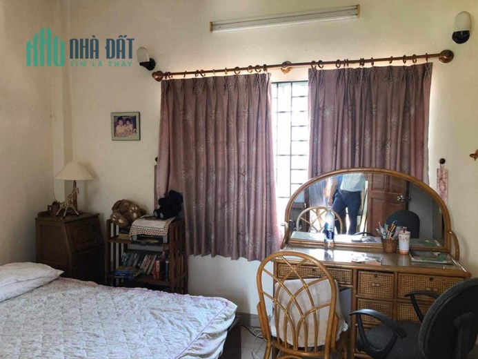 Bán nhà Điện Biên Phủ, Phường 11, Quận 10,  4 tầng, 5 ngủ, xe tải, giá 6,5 tỷ.