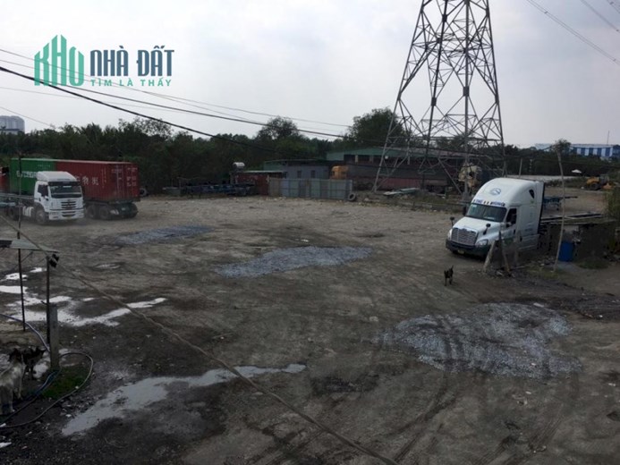 Tôi chính chủ cần bán gấp đất mặt tiền đường Võ Chí Công, Giá bán: 220 tỷ.