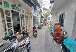 NHÀ 5 TẦNG BTCT -TRUNG TÂM Q10 - TIỆN ÍCH XUNG QUANH.