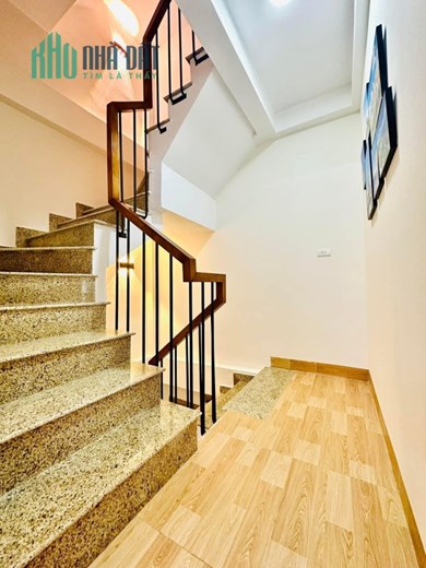 41MV  , 4 TẦNG, MÀ CHỈ  3.7 TỶ NGAY GẦN ĐƯỜNG TO.
TƯ ĐÌNH ,LONG BIÊN,LONG BIÊN,HÀ NỘI