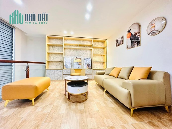 NHÀ 2 PHÒNG NGỦ , 38MV , CHỈ CÓ HƠN 4 TỶ 1 CHÚT.
TRUNG TÂM,LONG BIÊN,LONG BIÊN, HÀ NỘI