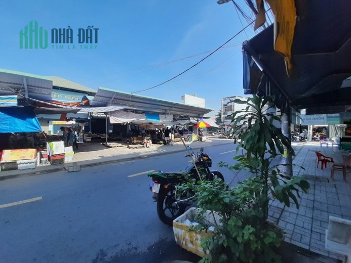 NHÀ ĐẸP - GIÁ TỐT - Chính Chủ Cần Bán Căn Nhà Đẹp Mặt Tiền Mỹ Phước, Long Xuyên, An Giang
