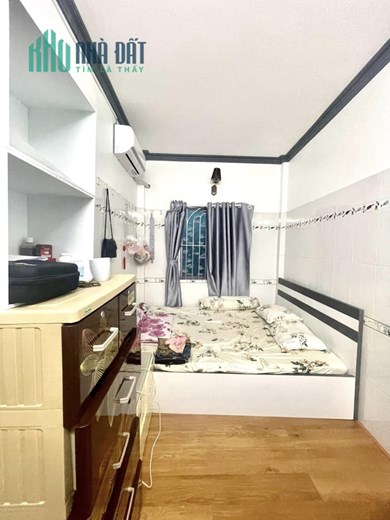 Bán gấp nhà Hòa Hưng, Quận 10, 42m2, 3 tầng, chỉ 4 tỷ 300